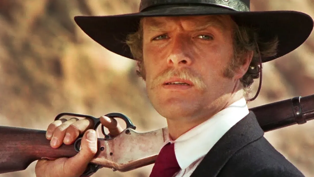 Buen funeral, amigos... paga Sartana